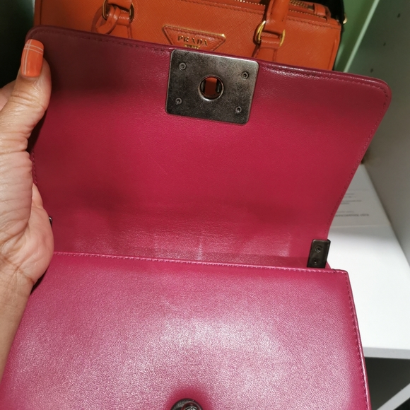 (Sold)100% Authentic Channel  Mini Boy Shoulder Crossbody Velvet Leather - Picture 13 of 16